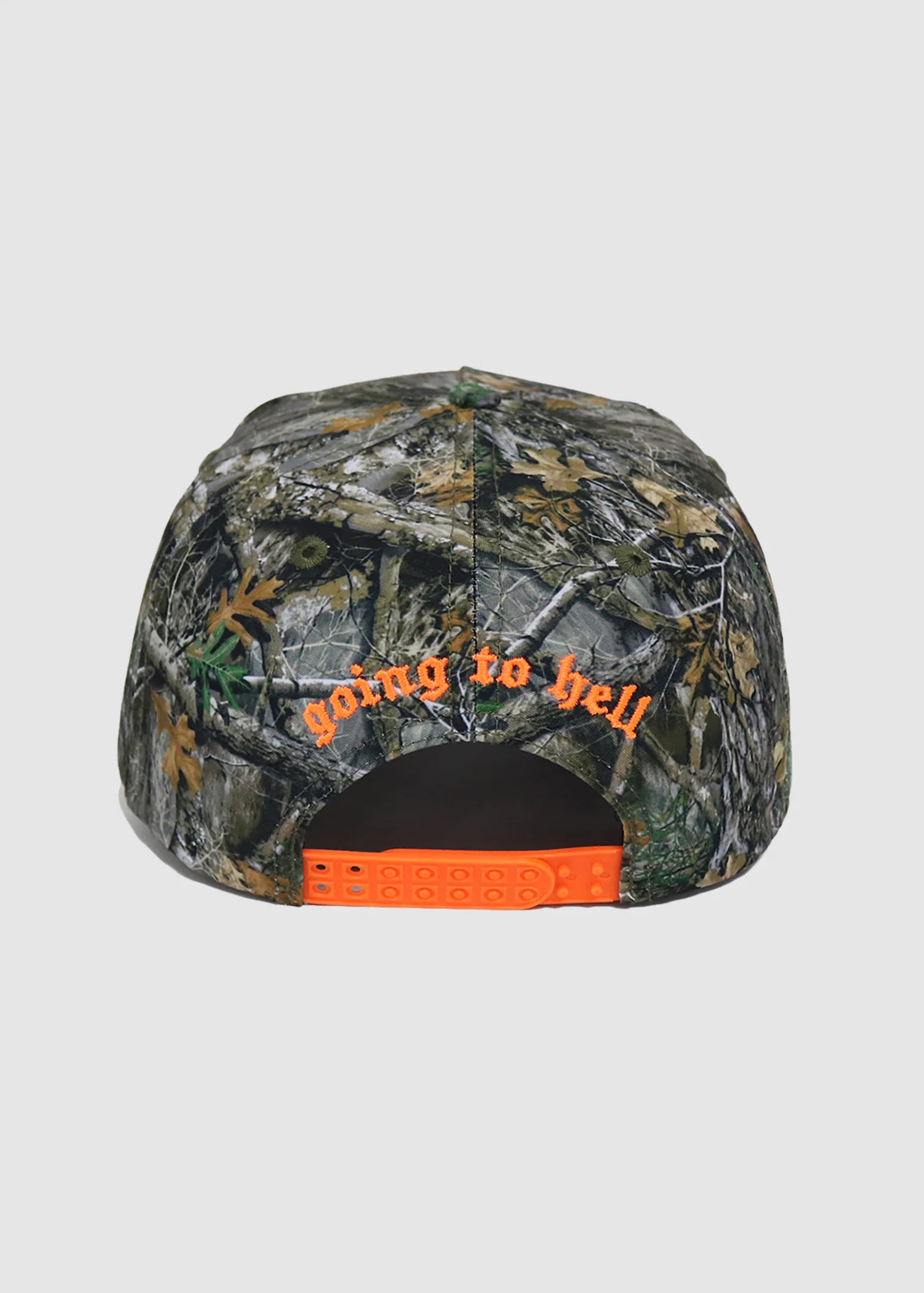 'woodland camo' logo cap