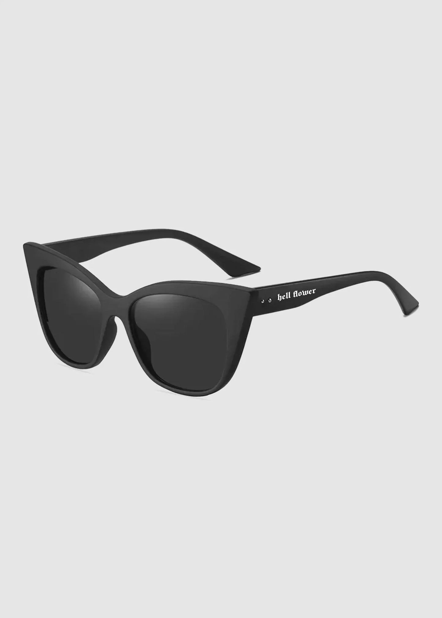 Cat eye sunglasses