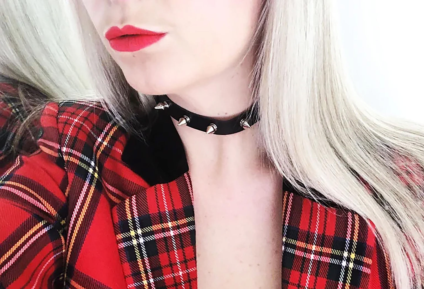 Electra Spike Collar